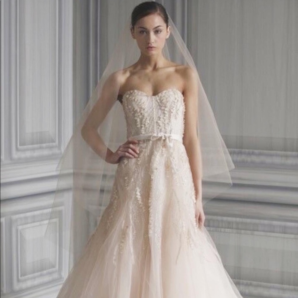 Monique Lhuillier Cream Strapless Wedding Dress